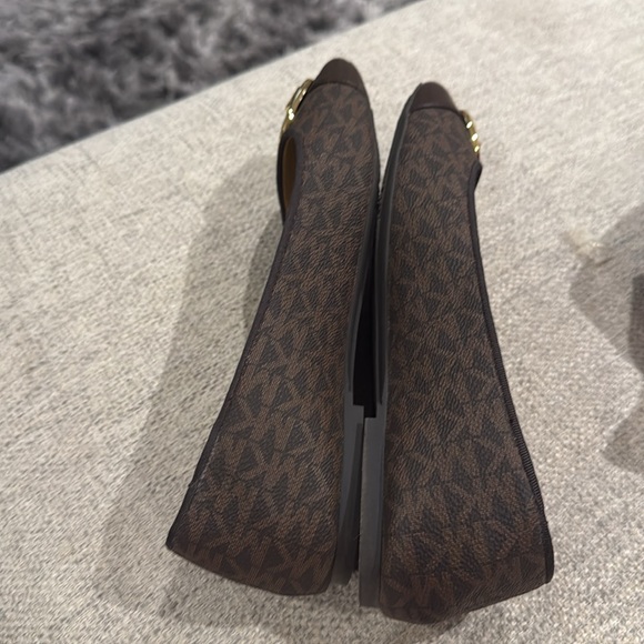 Michael Kors Brown Ballet Flats; like new size 7.5 - Picture 4 of 5